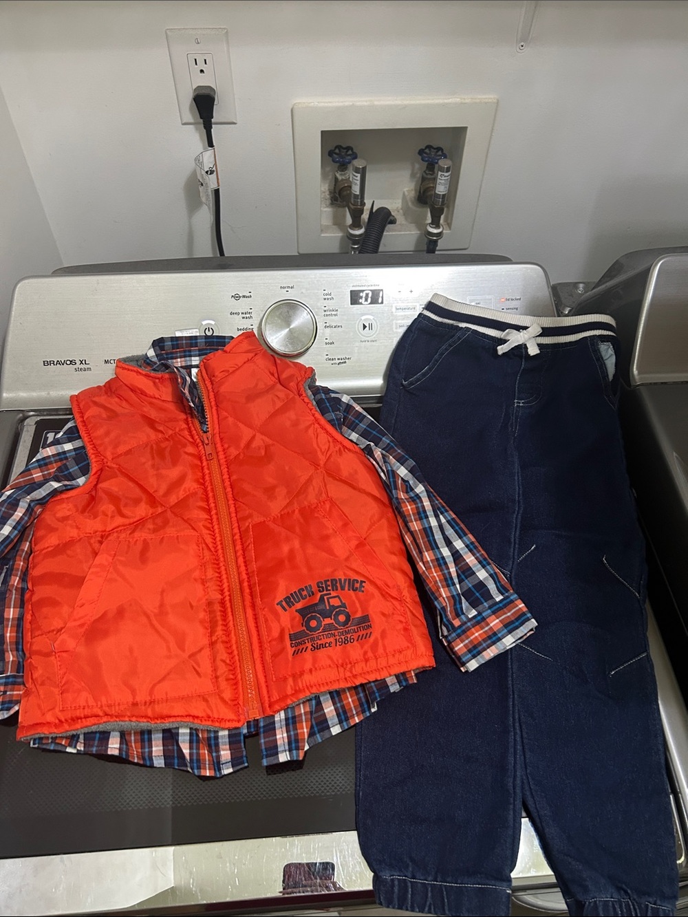 Boys 4t three piece matching outfit set jogger jean pants button down plaid vest